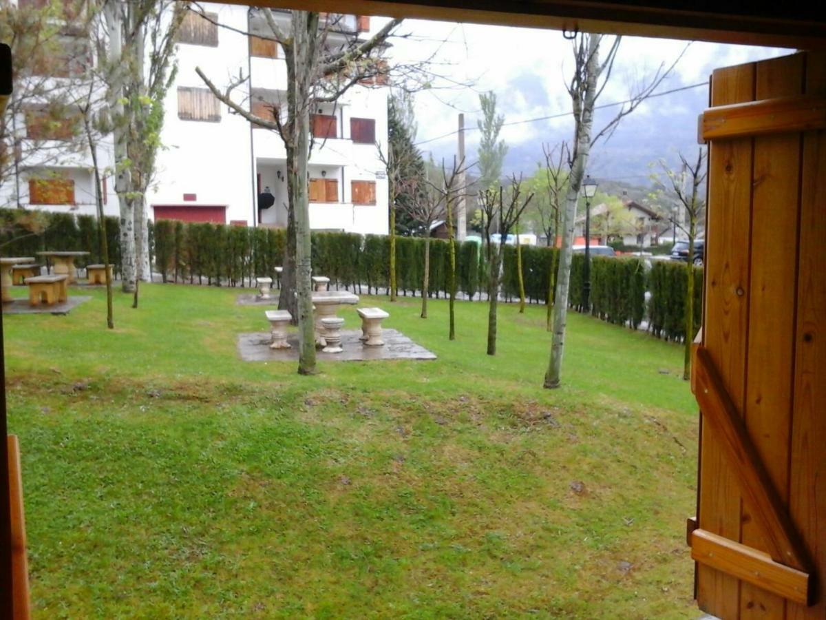 Apartamento Modesto En Las Montanas Del Pirineo Aragones En Alquiler Altruista Economico Villanua Ngoại thất bức ảnh